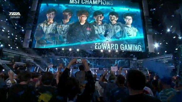 LPL季后赛D3每日TOP5：shanji汲魂痛击，死神降临痛击敌军