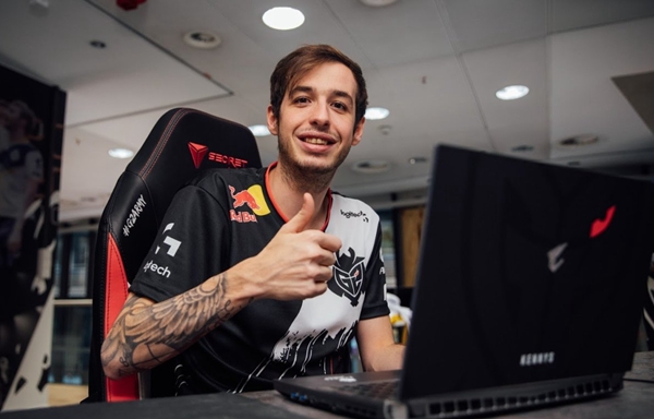 IEM科隆2024：火仔？炎帝！ Vitality 2-0 MOUZ晋级半决赛